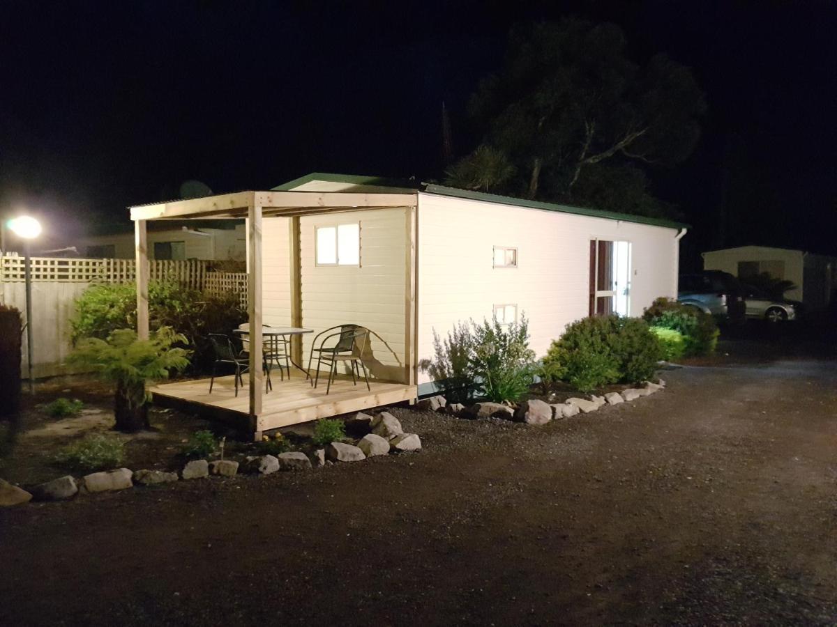 Strahan Retreat Holiday Park Luaran gambar