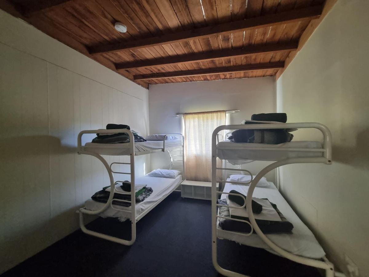 Strahan Retreat Holiday Park Luaran gambar