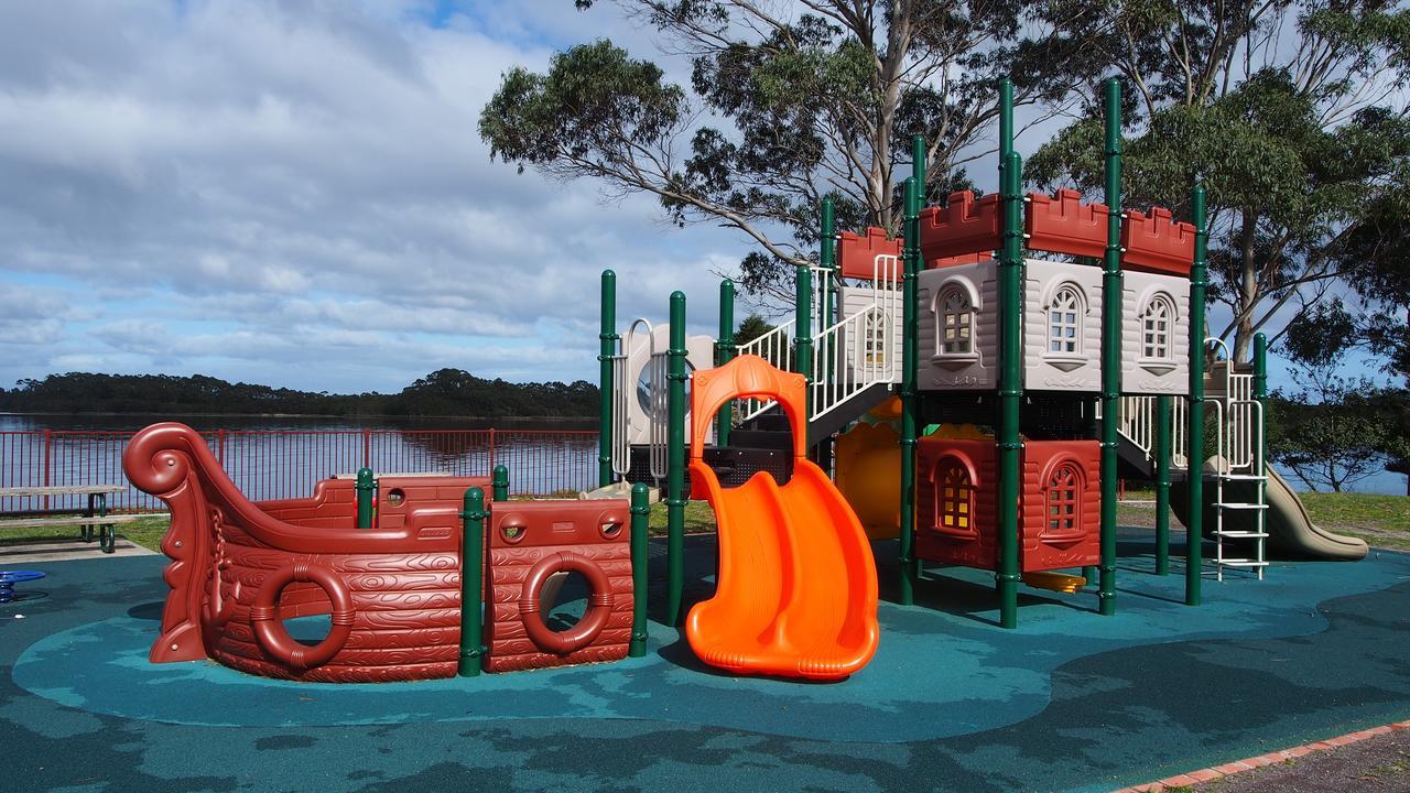 Strahan Retreat Holiday Park Luaran gambar