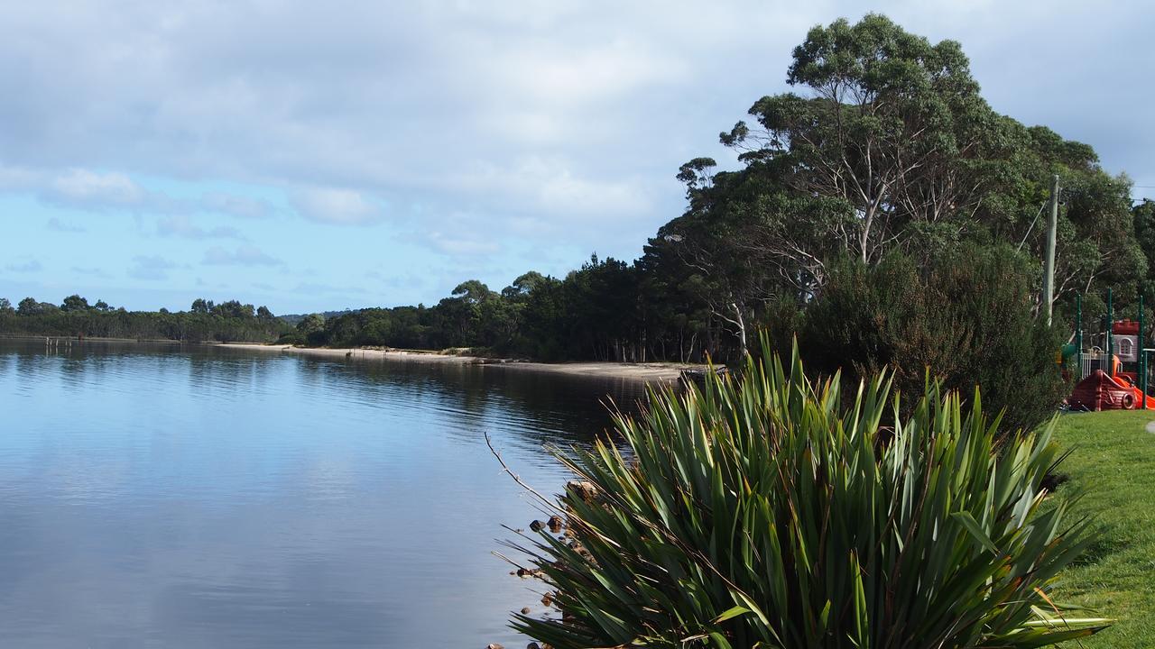 Strahan Retreat Holiday Park Luaran gambar