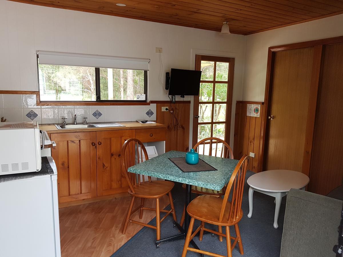 Strahan Retreat Holiday Park Luaran gambar